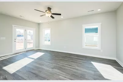 114 Chester Place, Pikeville, NC 27863 - Photo 12