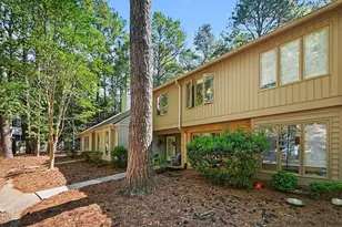 104 Old Stable Ct, Chapel Hill, NC 27514 - Photo 2