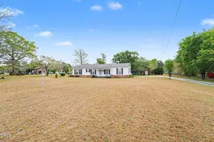 1421 Seabrook School Rd, Fayetteville, NC 28312 - Photo 4
