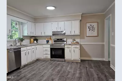 5906 Applewood Lane, Raleigh, NC 27609 - Photo 2