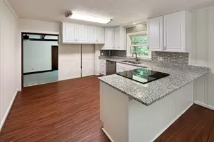 108 W Dogwood Dr, Mebane, NC 27302 - Photo 2