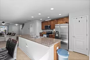 100 Stratford Lakes Dr, Durham, NC 27713 - Photo 8