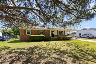 2103 Michael Ln, Smithfield, NC 27577 - Photo 2