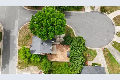 4305 Bartholomew Circle, Raleigh, NC 27604 - Photo 6