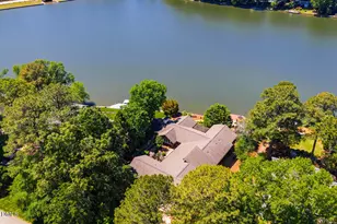 146 Lochwood W Dr, Cary, NC 27518 - Photo 88