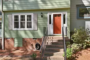 1302 Springlawn Ct, Raleigh, NC 27609 - Photo 2