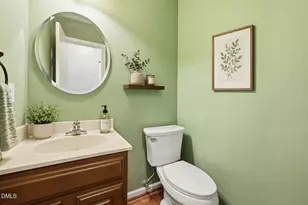 1302 Springlawn Ct, Raleigh, NC 27609 - Photo 12