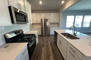 321 Glacier Lk Dr, Raleigh, NC 27610 - Photo 10
