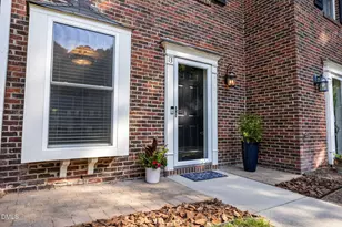 13 Hartford Ct, Durham, NC 27707 - Photo 4