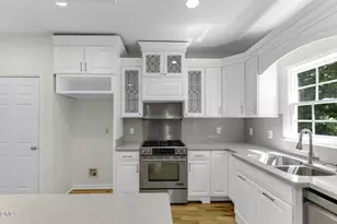 205 Portsmith Pl, Chapel Hill, NC 27516 - Photo 18