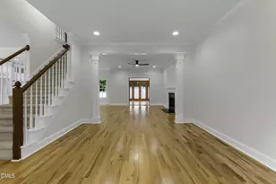 205 Portsmith Pl, Chapel Hill, NC 27516 - Photo 4