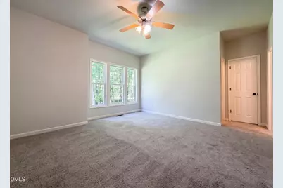 109 Rockrose Avenue, Clayton, NC 27527 - Photo 4