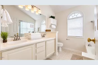 8709 Blakehurst Drive, Raleigh, NC 27617 - Photo 16