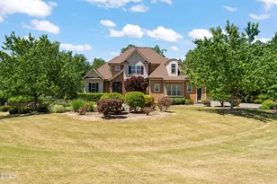 8601 Mangum Hollow Dr, Wake Forest, NC 27587 - Photo 2