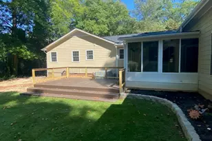 404 S Montreal Ct, Cary, NC 27511 - Photo 4