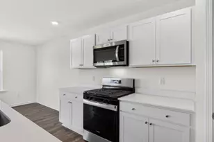 258 Bay Laurel Dr, Sanford, NC 27332 - Photo 8