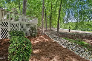 1224 E Pointe Dr, Durham, NC 27712 - Photo 12