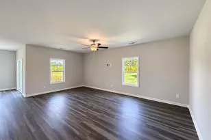 37 Fiddleneck Ct, Selma, NC 27576 - Photo 4