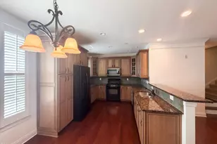 10321 Sablewood Dr, Raleigh, NC 27617 - Photo 2