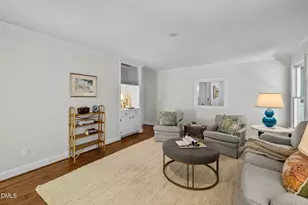 2308 Oxford Hills Dr, Raleigh, NC 27608 - Photo 10