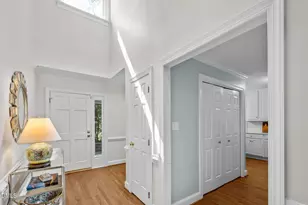 2308 Oxford Hills Dr, Raleigh, NC 27608 - Photo 6