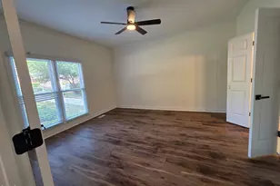 205 Coventry Ln, Cary, NC 27511 - Photo 6