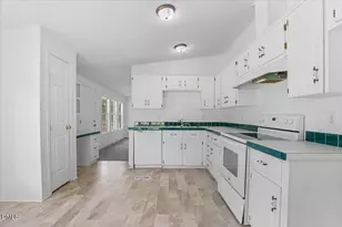 864 Old Dam Rd, Selma, NC 27576 - Photo 16