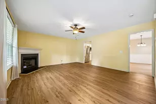 412 Teal Lake Dr, Holly Springs, NC 27540 - Photo 6