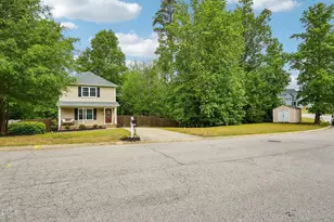 412 Teal Lake Dr, Holly Springs, NC 27540 - Photo 4