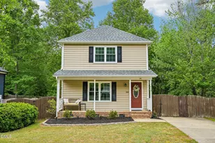 412 Teal Lake Dr, Holly Springs, NC 27540 - Photo 2