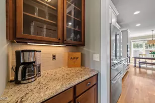 913 Hollymont Dr, Holly Springs, NC 27540 - Photo 8