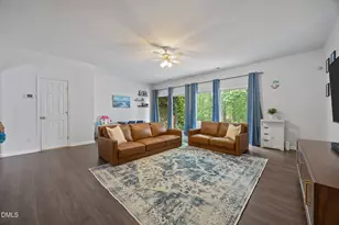 610 Walnut Woods Dr, Morrisville, NC 27560 - Photo 8