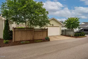 109 Old Piedmont Cir, Chapel Hill, NC 27516 - Photo 42