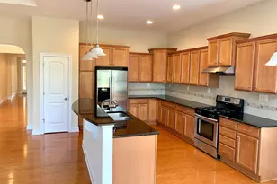 706 Weavers Ridge Dr, Cary, NC 27519 - Photo 2