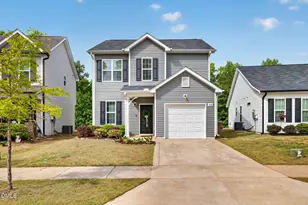 438 Crawford Pkwy, Clayton, NC 27520 - Photo 2