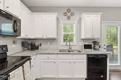 438 Crawford Parkway, Clayton, NC 27520 - Photo 8
