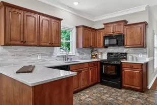12321 Inglehurst Dr, Raleigh, NC 27613 - Photo 8