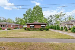 605 N Baker St, Four Oaks, NC 27524 - Photo 1