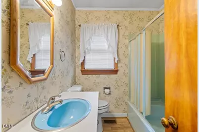 605 N Baker Street, Four Oaks, NC 27524 - Photo 22