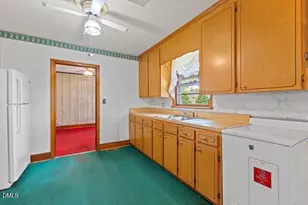 605 N Baker St, Four Oaks, NC 27524 - Photo 12