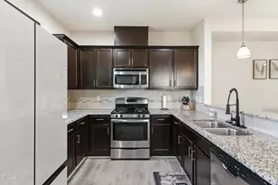4116 Sykes St, Cary, NC 27519 - Photo 10