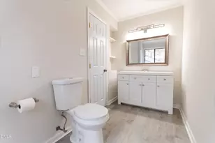 6001 Applewood Ln, Raleigh, NC 27609 - Photo 8