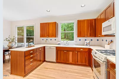 105 Bristol Drive, Chapel Hill, NC 27516 - Photo 12