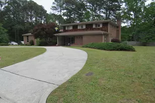 12 Cedar Dr, Smithfield, NC 27577 - Photo 2