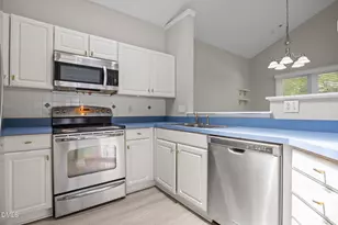 128 Sterlingdaire Dr, Cary, NC 27511 - Photo 14