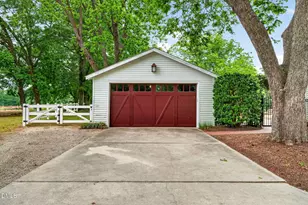 804 W Main St, Benson, NC 27504 - Photo 4