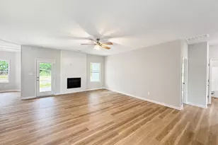 40 Little Sampson Dr, Princeton, NC 27569 - Photo 2