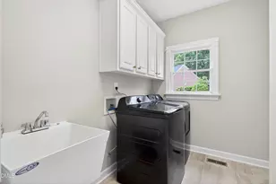100 Chadmore Dr, Cary, NC 27518 - Photo 26