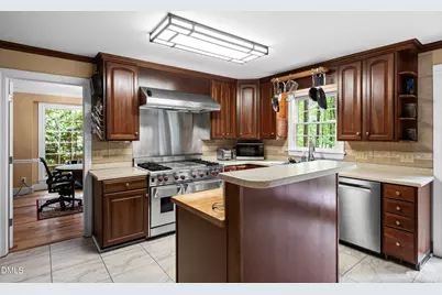 8824 Woodyhill Road, Raleigh, NC 27613 - Photo 18