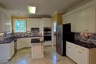 297 Foxcroft Ln, Winterville, NC 28590 - Photo 2